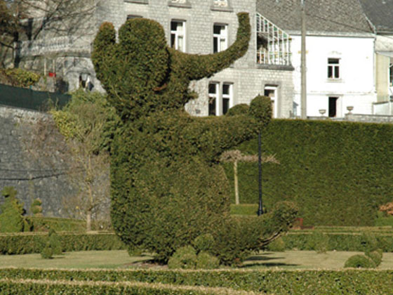 Topiaires in Durby