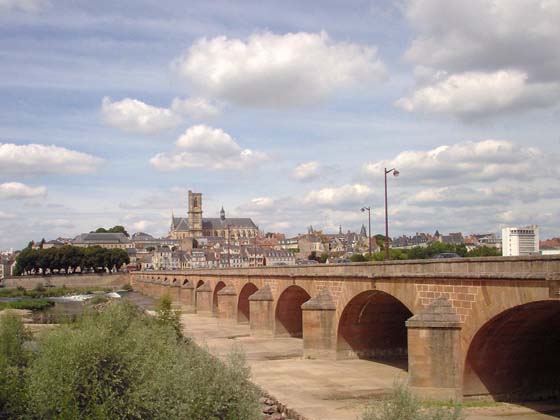 Nevers Vue sur la Ville
