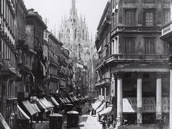 Dome of Milano in 1901