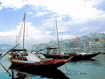 visit Vila Nova de Gaia, 2nd largest city of Portugal (population 300 868)