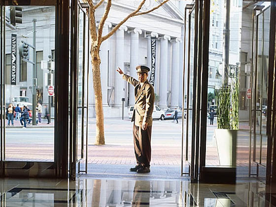 Entrance of the Four Seasons Hotel