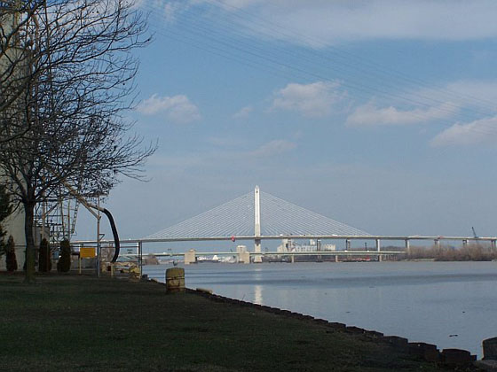 Veterans Glass City Skyway